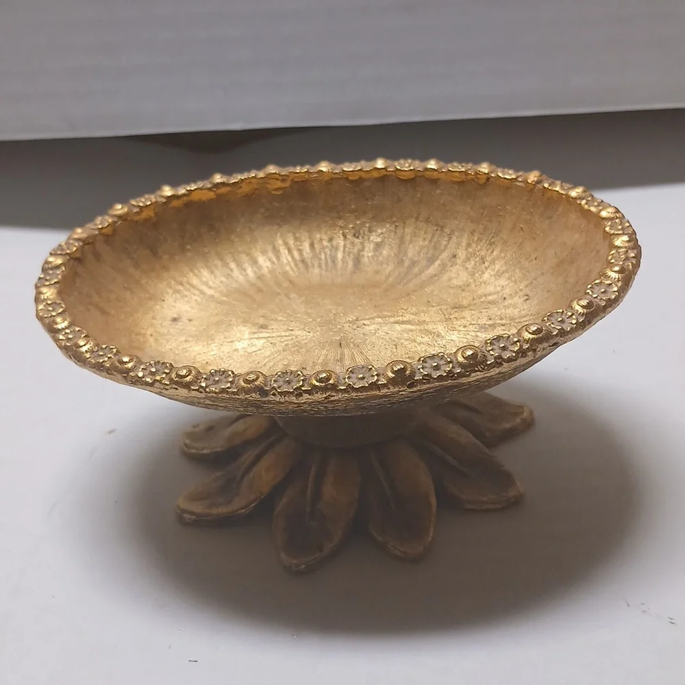 Hanna vintage pedestal